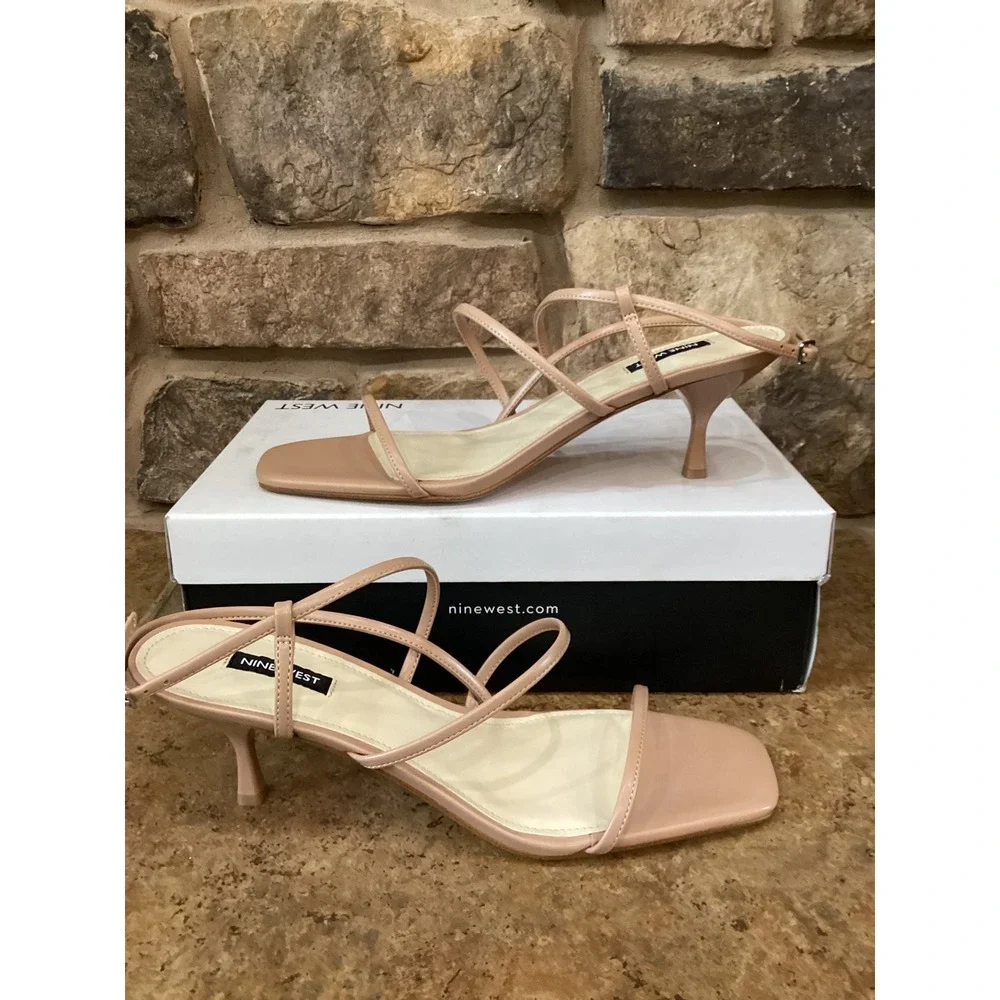 Nine West Hindy3 Size 11 Strappy Sandals Light Natural  Square Toe Kitten Heel